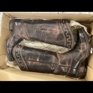 Ariat Women’s cowboy boots size 9.5